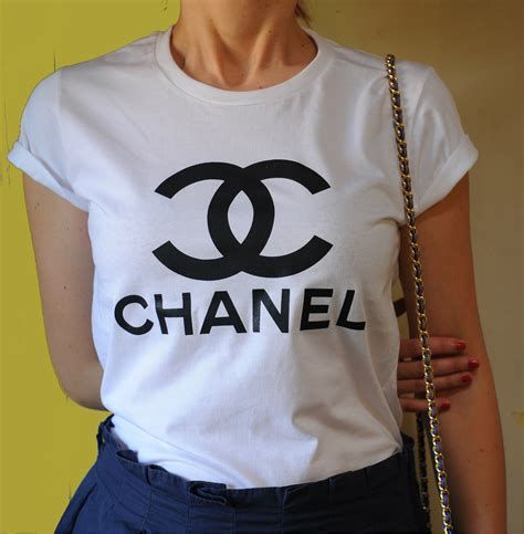 chanel tee shirt 2018|Chanel t shirt for women.